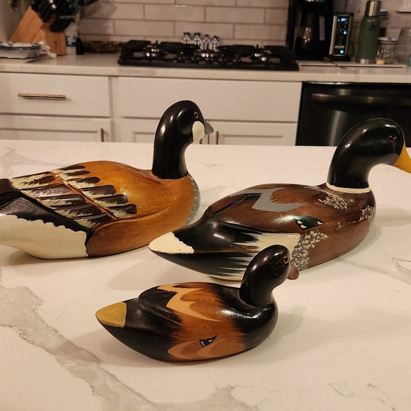 Three vintage red eyed duck decoys made in Taiwan - Picture 6 of 16